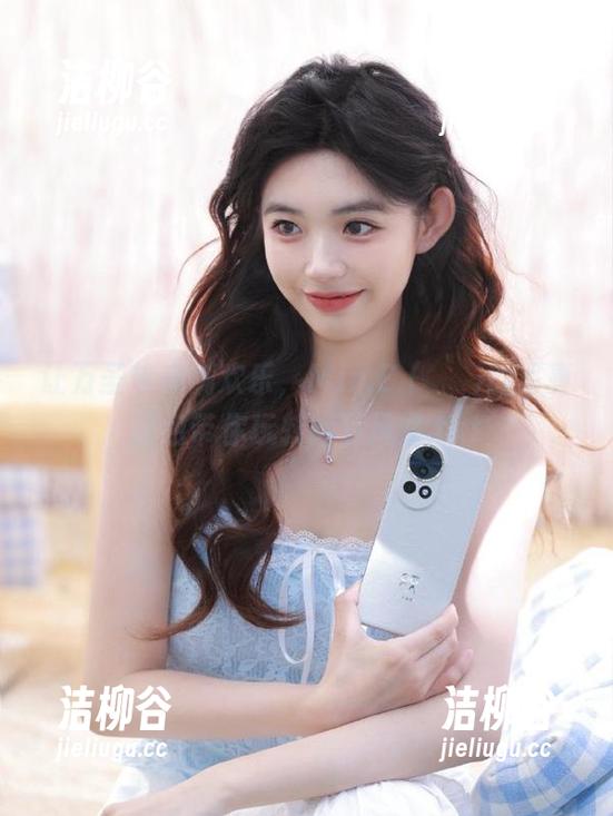 让万圣节充满欢乐，Min.E (민이)的写真图包带你玩转幽默风格.txt